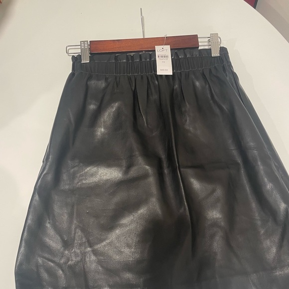 Loft | Leather Mini Skirt | NWT | Black | Size XS - Picture 2 of 2